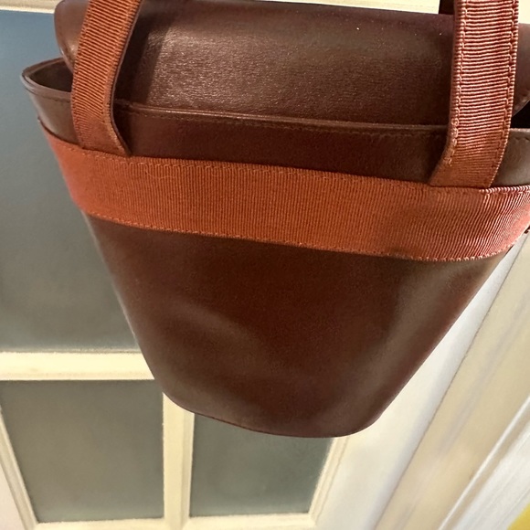 Authentic Salvatore Ferragamo Bucket bag - Picture 5 of 10